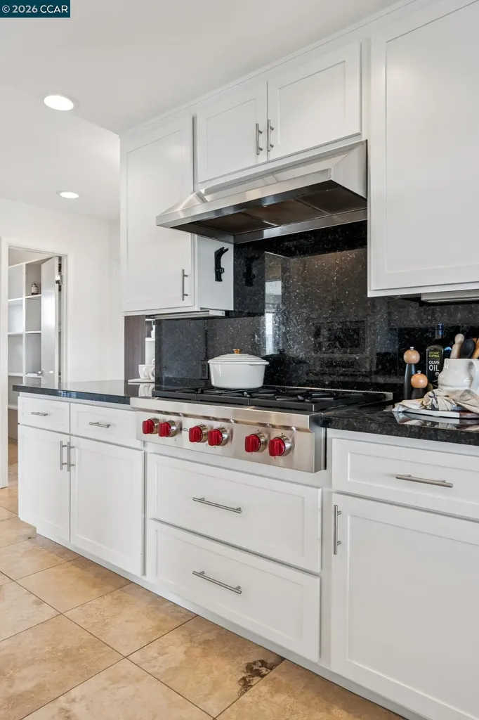101 Hillcroft Way Walnut Creek CA 94597