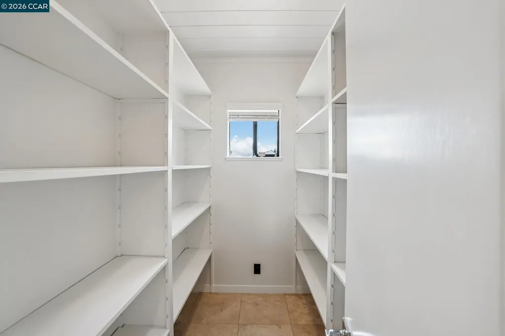 101 Hillcroft Way Walnut Creek CA 94597