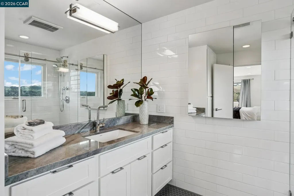101 Hillcroft Way Walnut Creek CA 94597