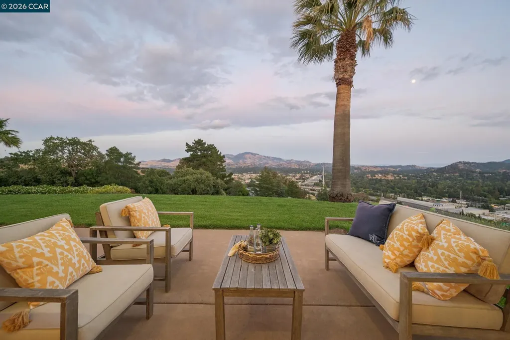 101 Hillcroft Way Walnut Creek CA 94597