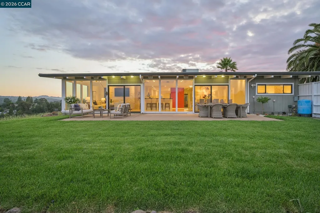 101 Hillcroft Way Walnut Creek CA 94597