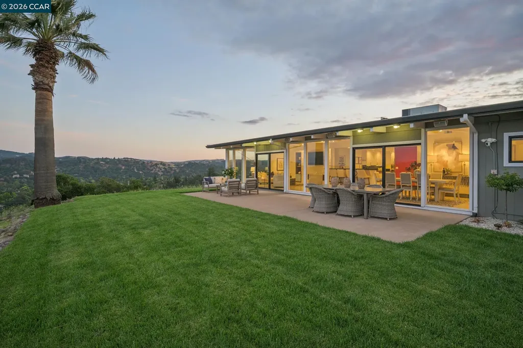 101 Hillcroft Way Walnut Creek CA 94597