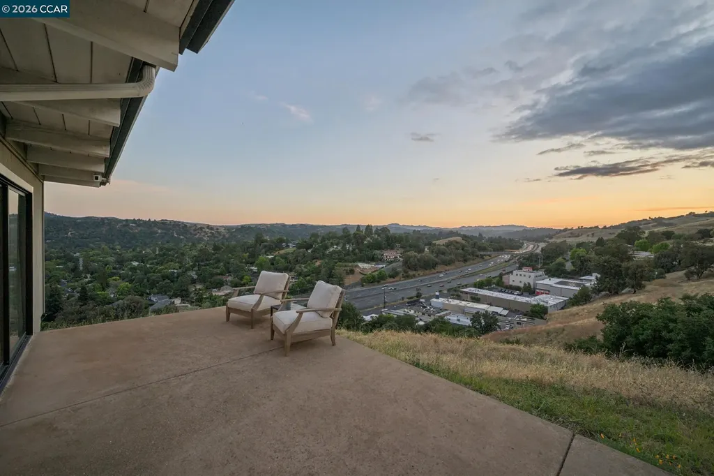 101 Hillcroft Way Walnut Creek CA 94597