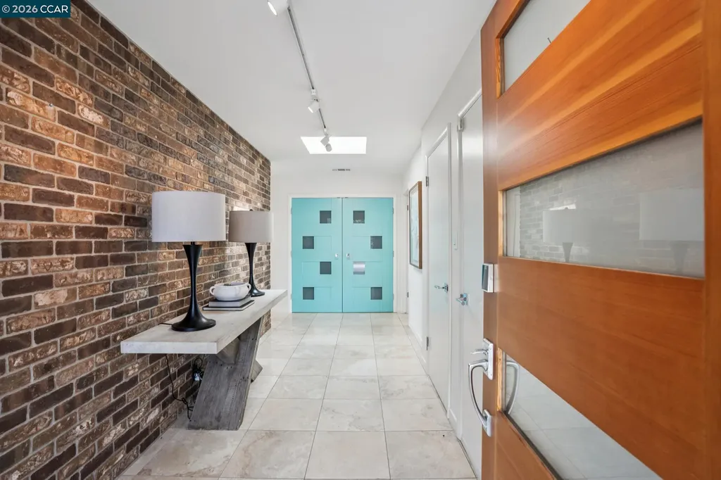 101 Hillcroft Way Walnut Creek CA 94597