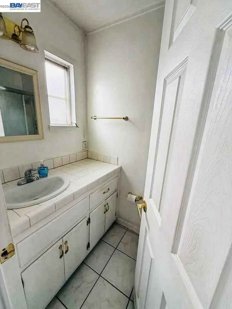 3231 Vineyard Avenue Pleasanton CA 94566