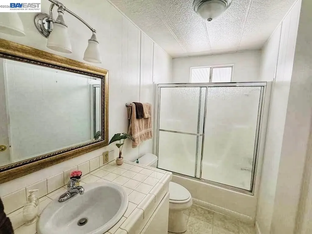 3231 Vineyard Avenue Pleasanton CA 94566