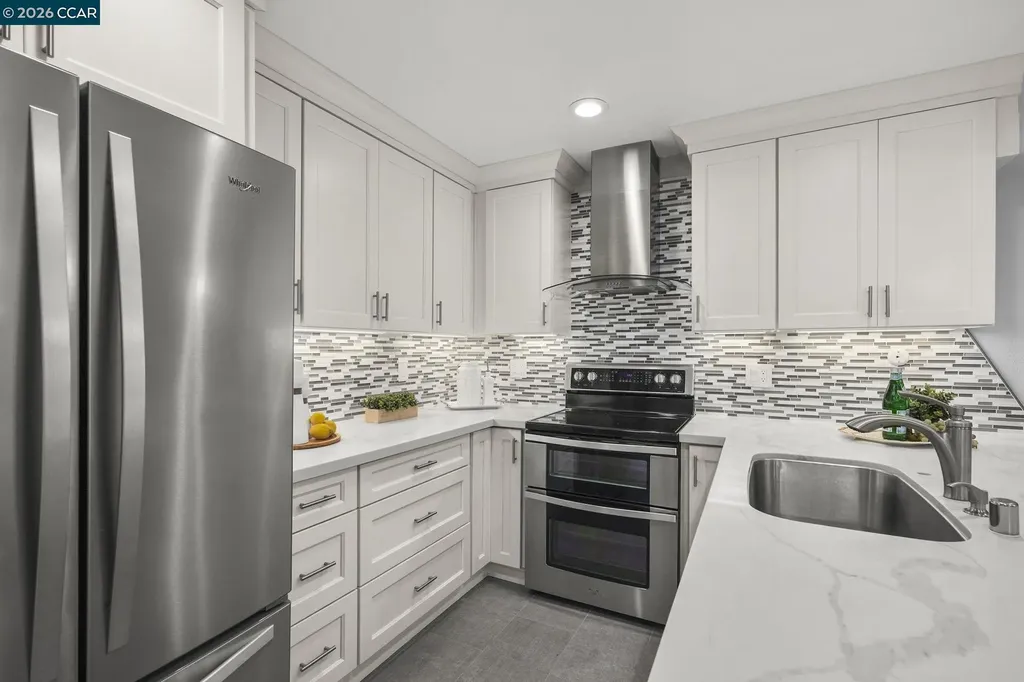 1100 Singinqwood Walnut Creek CA 94595