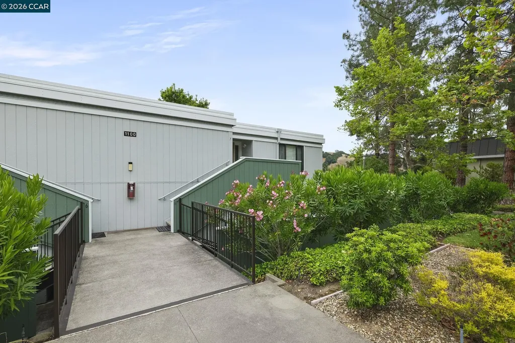 1100 Singinqwood Walnut Creek CA 94595