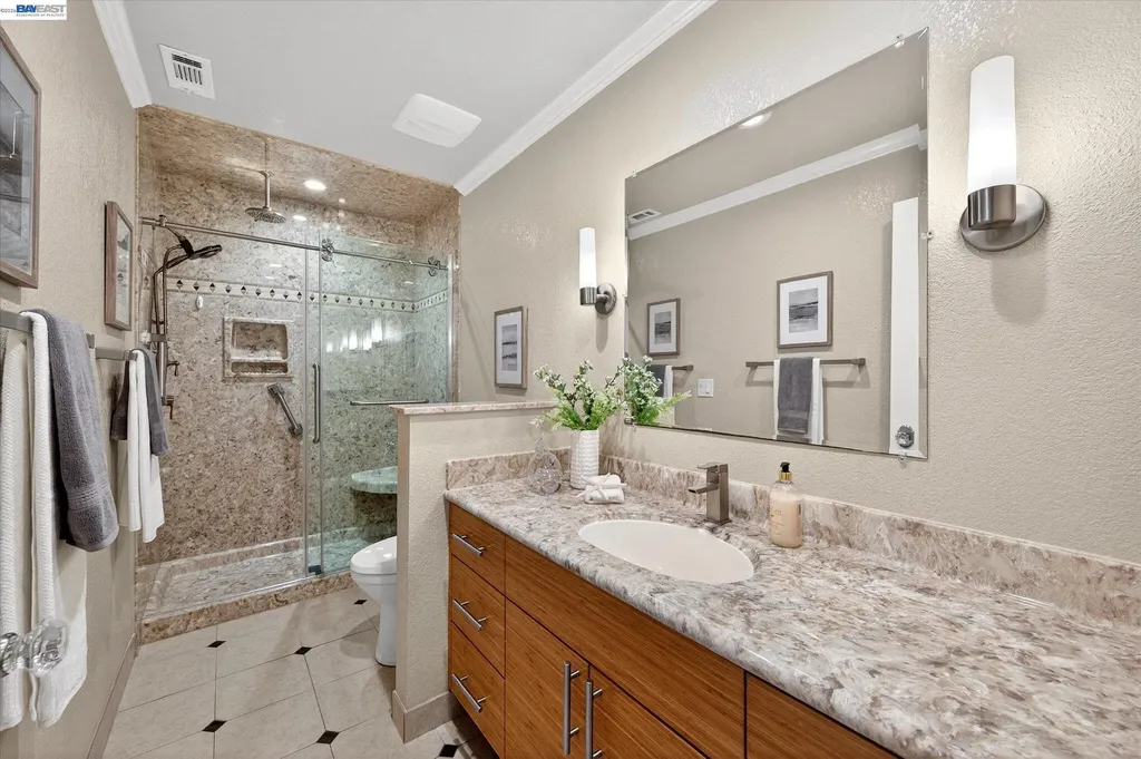 5679 Schooner Loop Discovery Bay CA 94505