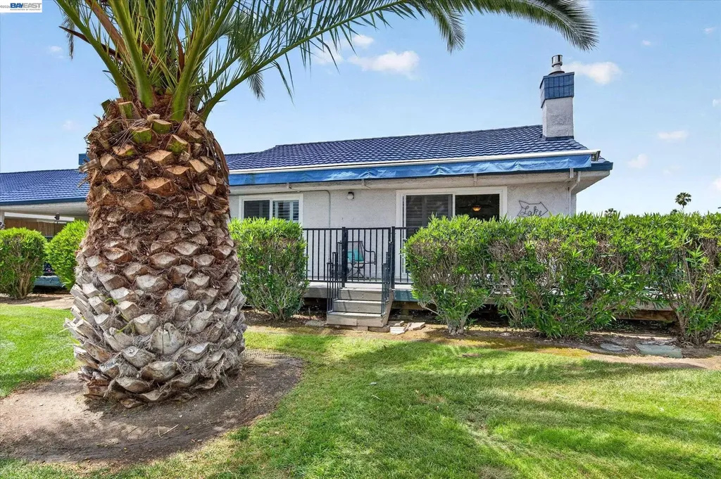 5679 Schooner Loop Discovery Bay CA 94505