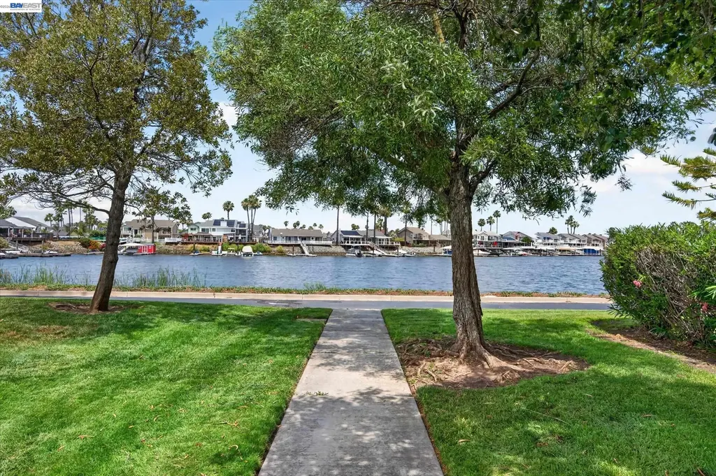 5679 Schooner Loop Discovery Bay CA 94505