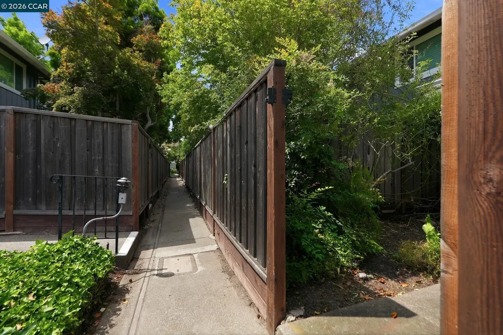 143 Miramonte Drive Moraga CA 94556