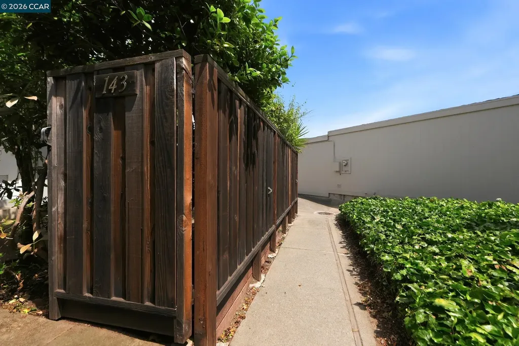 143 Miramonte Drive Moraga CA 94556