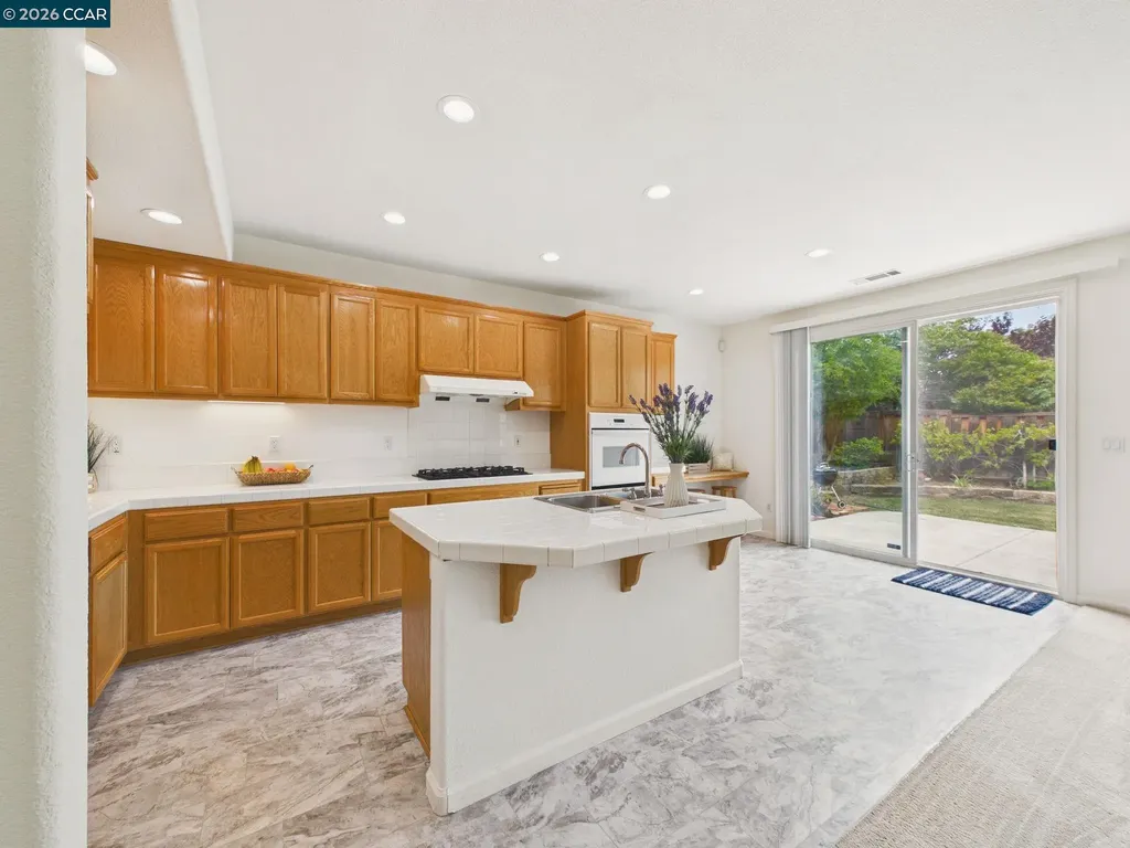 2072 Schell Mountain Way Antioch CA 94531