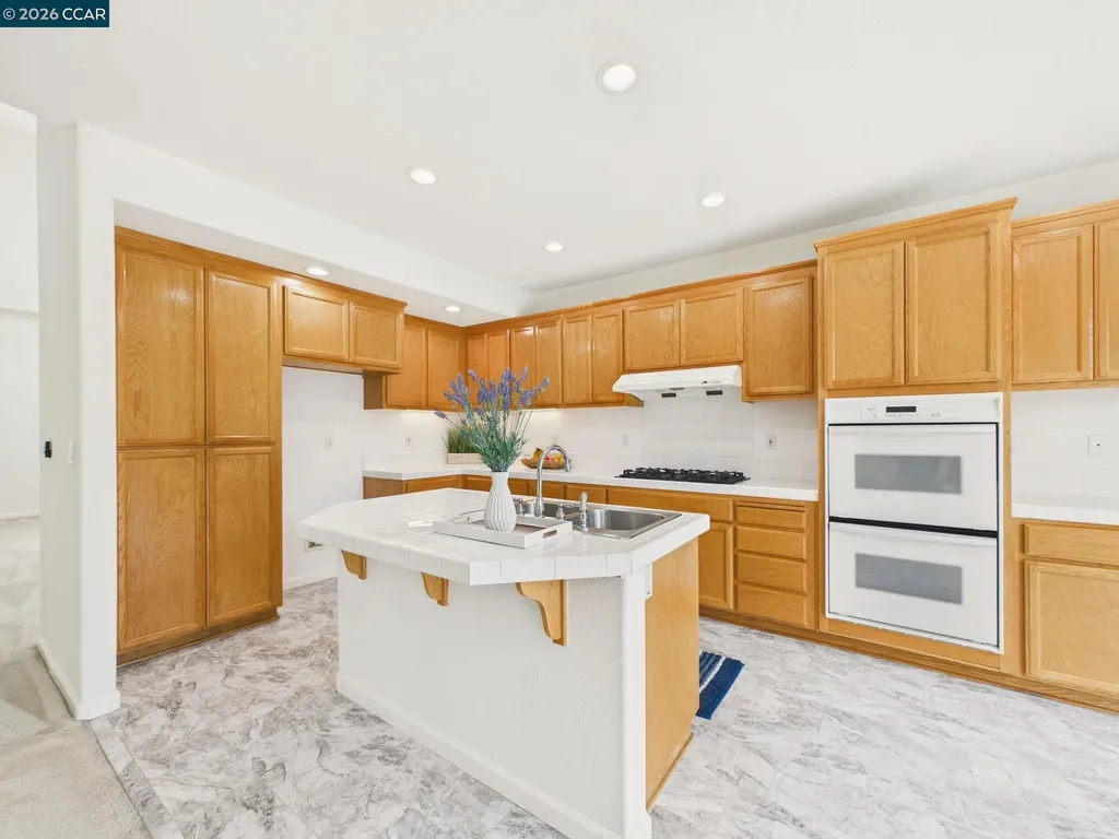 2072 Schell Mountain Way Antioch CA 94531