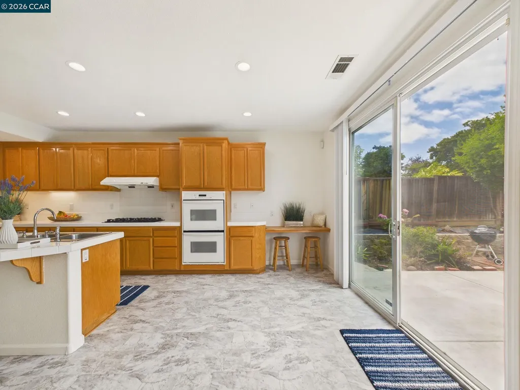 2072 Schell Mountain Way Antioch CA 94531