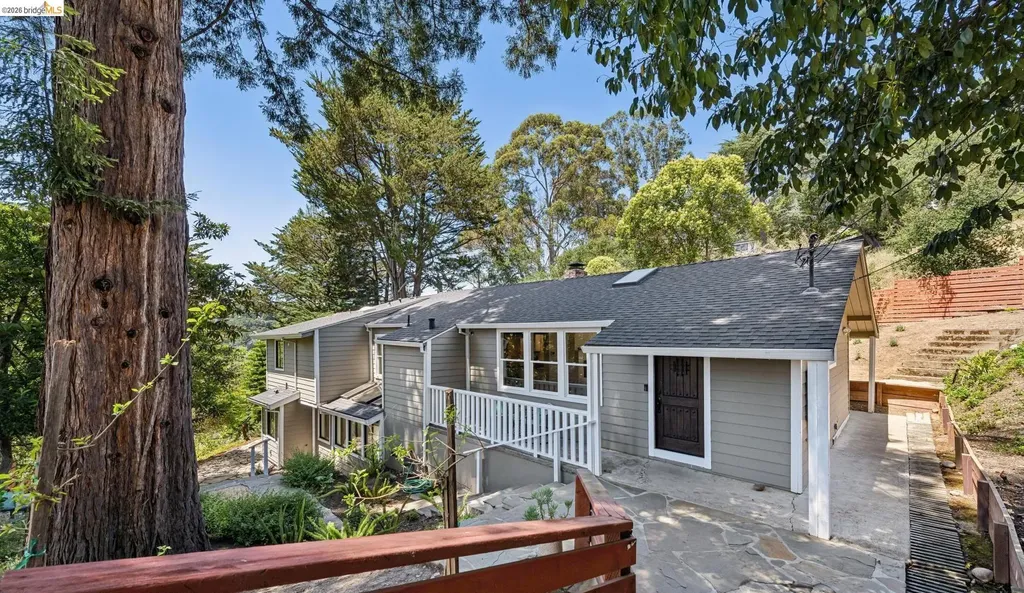 6281 Aspinwall Road Oakland CA 94611