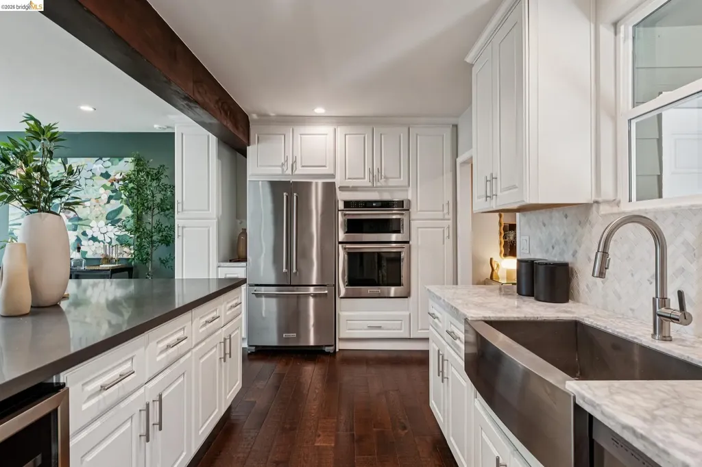 6281 Aspinwall Road Oakland CA 94611