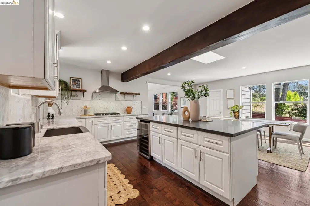6281 Aspinwall Road Oakland CA 94611