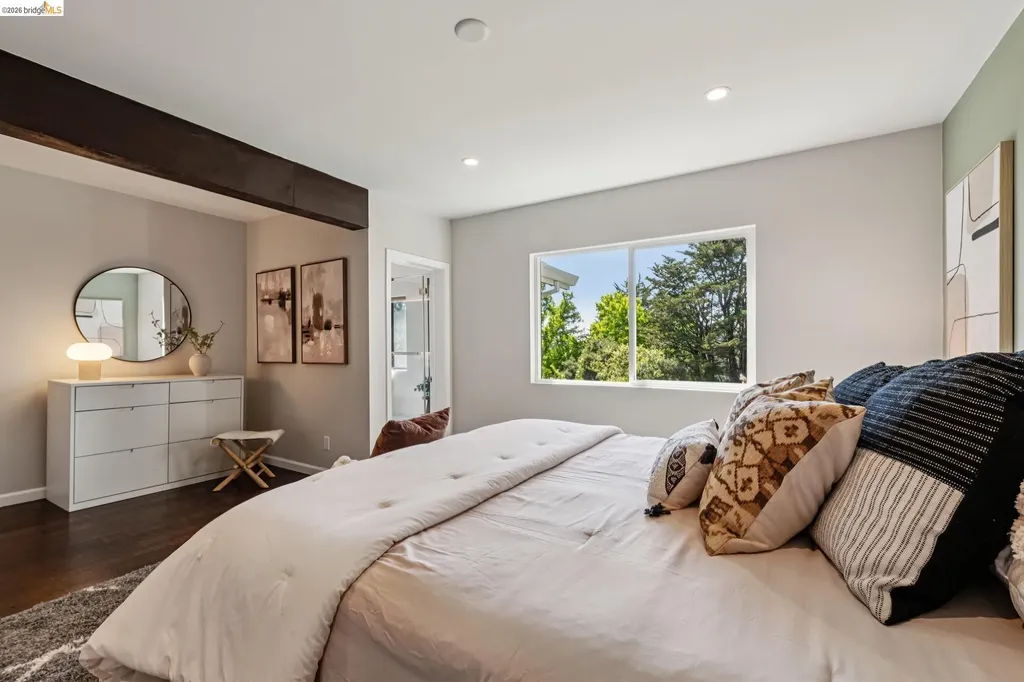6281 Aspinwall Road Oakland CA 94611