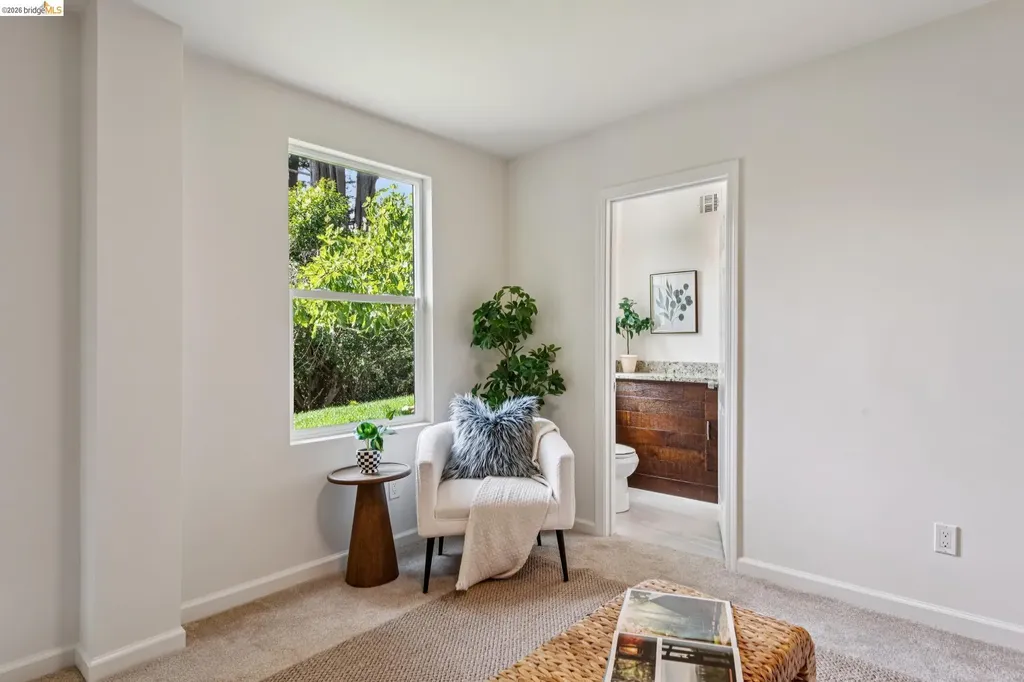 6281 Aspinwall Road Oakland CA 94611