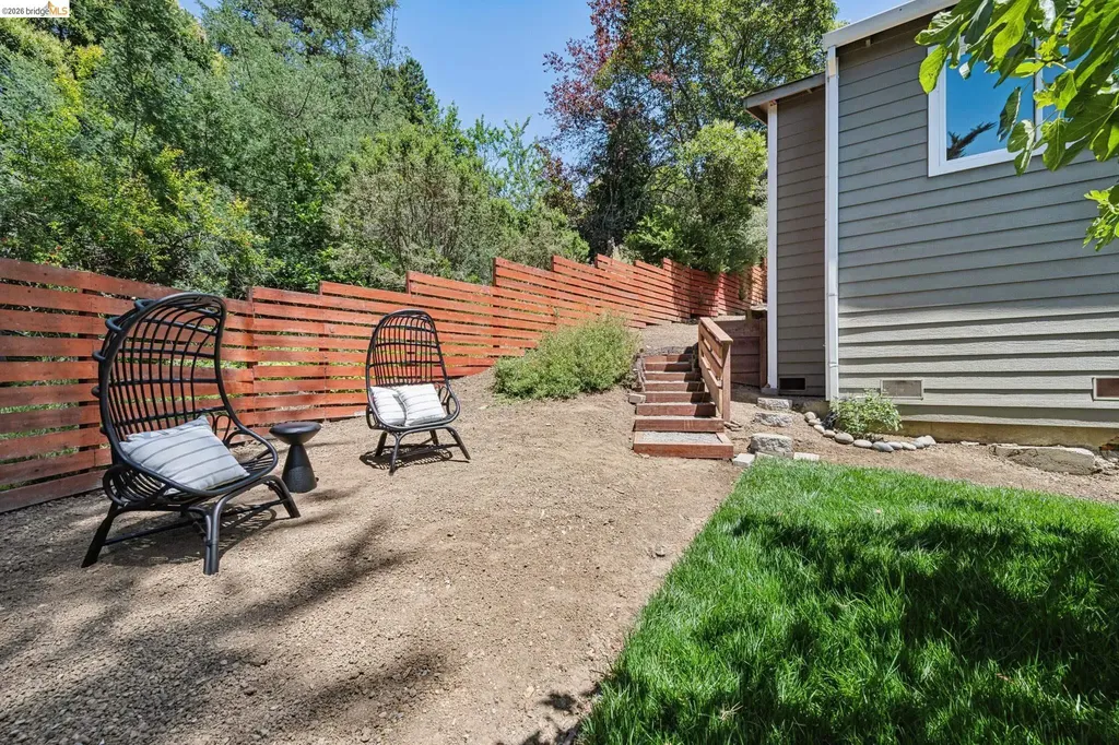 6281 Aspinwall Road Oakland CA 94611