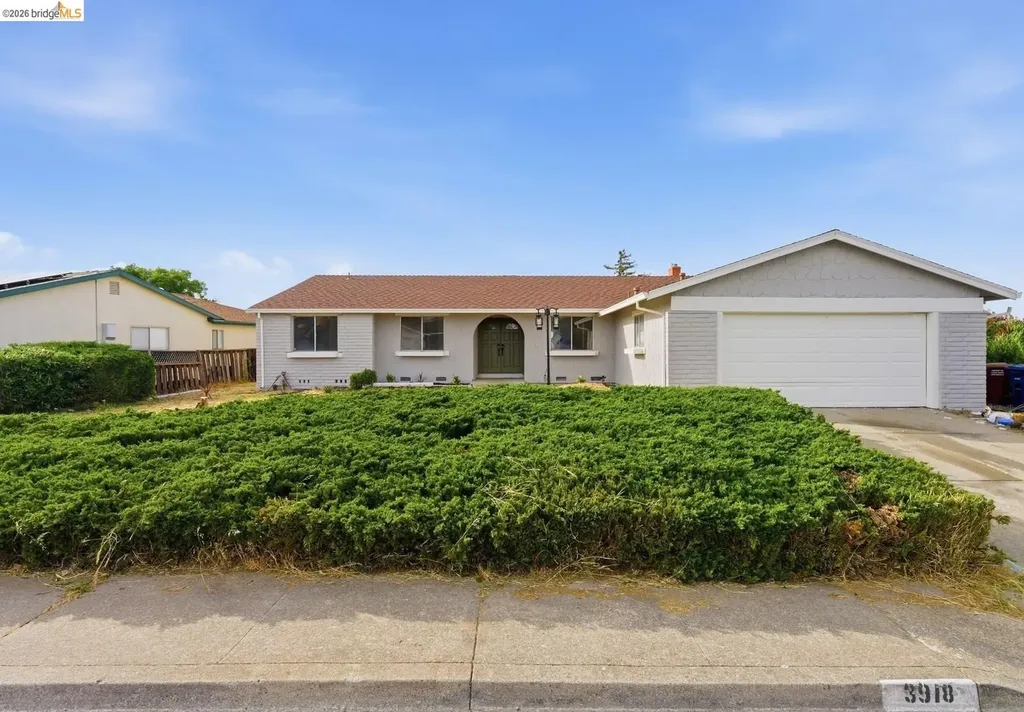 3918 Chatworth Street Pittsburg CA 94565