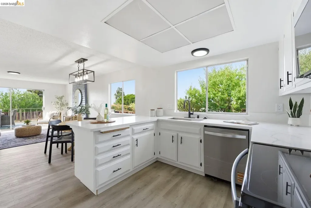 3918 Chatworth Street Pittsburg CA 94565
