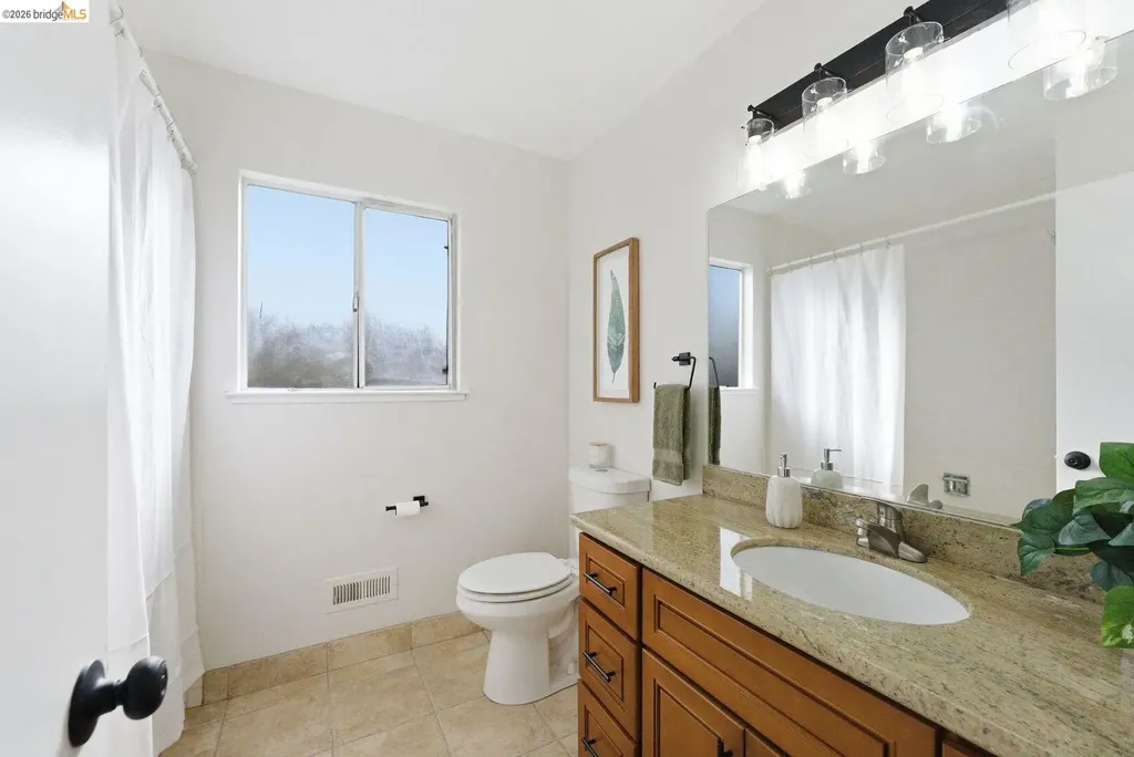 3918 Chatworth Street Pittsburg CA 94565