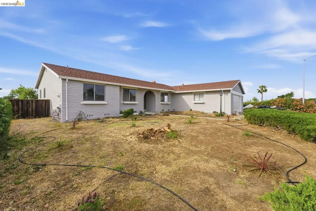 3918 Chatworth Street Pittsburg CA 94565