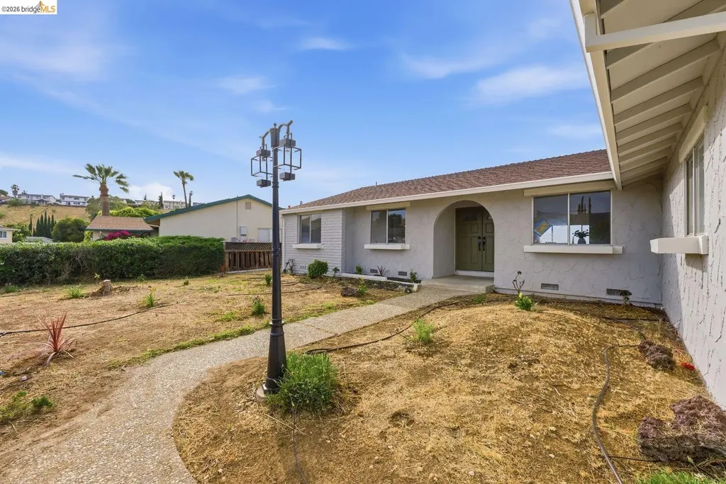 3918 Chatworth Street Pittsburg CA 94565