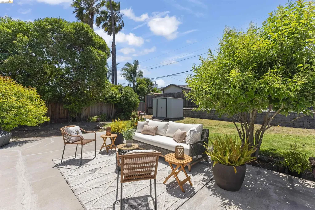 8044 Tamarack Drive Dublin CA 94568