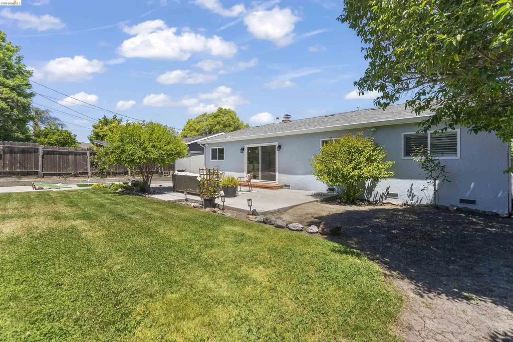 8044 Tamarack Drive Dublin CA 94568