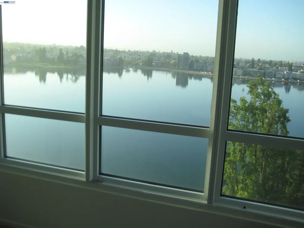 1 Lakeside Drive Oakland CA 94612