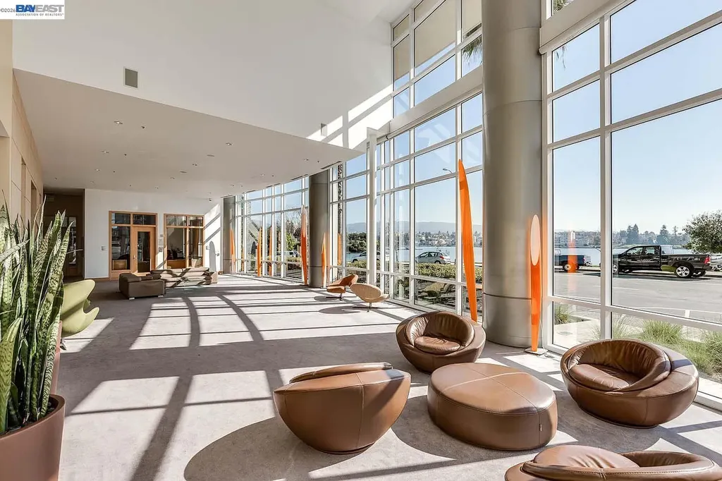 1 Lakeside Drive Oakland CA 94612