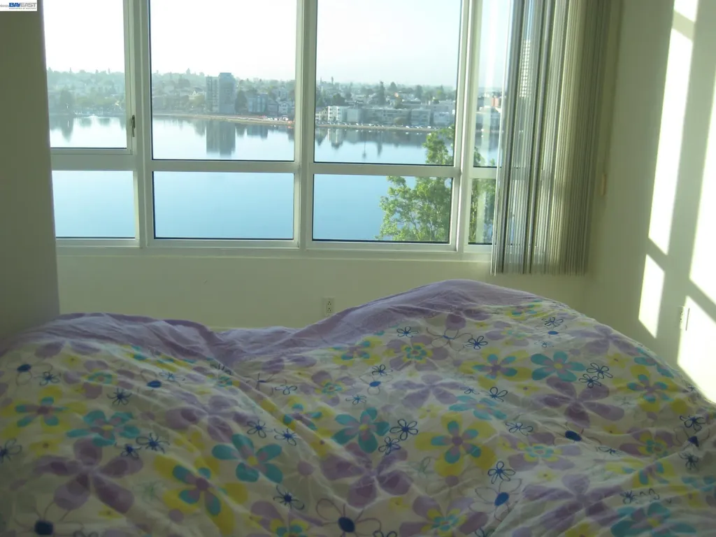 1 Lakeside Drive Oakland CA 94612