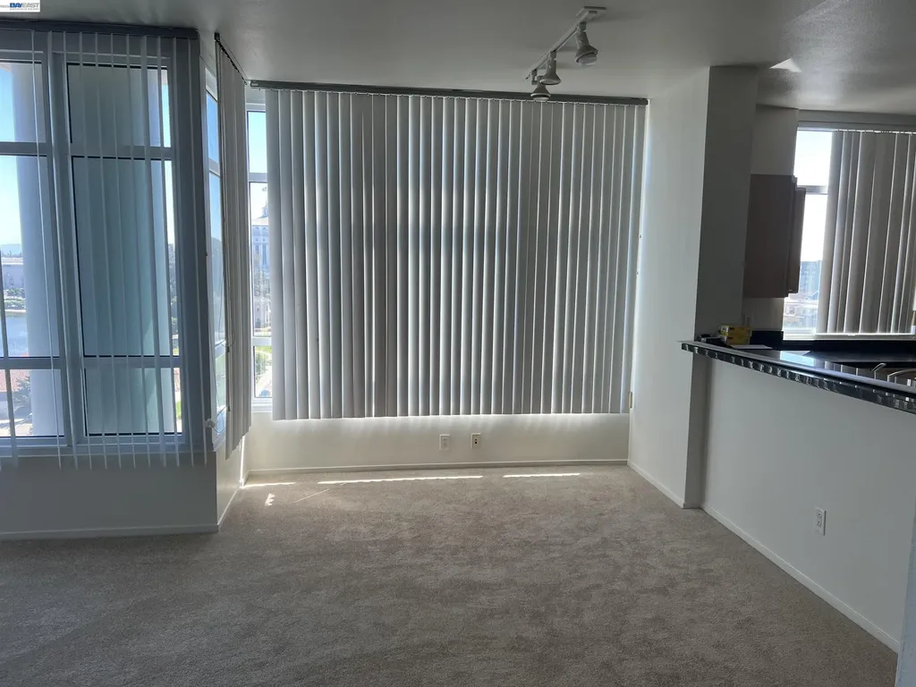 1 Lakeside Drive Oakland CA 94612
