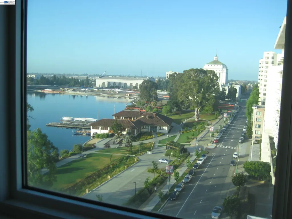 1 Lakeside Drive Oakland CA 94612
