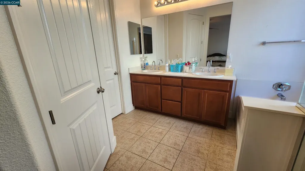 2104 Truman Lane Oakley CA 94561