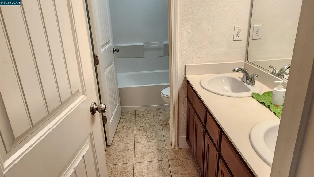 2104 Truman Lane Oakley CA 94561