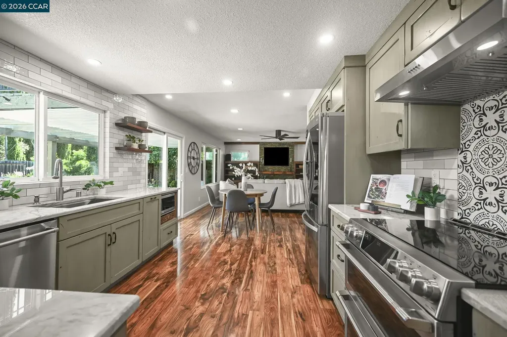 151 Blue Canyon Way Martinez CA 94553