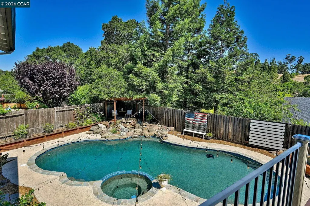 151 Blue Canyon Way Martinez CA 94553
