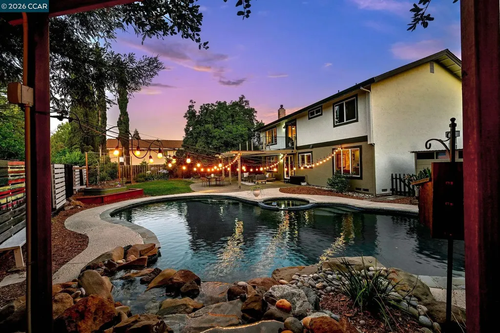 151 Blue Canyon Way Martinez CA 94553
