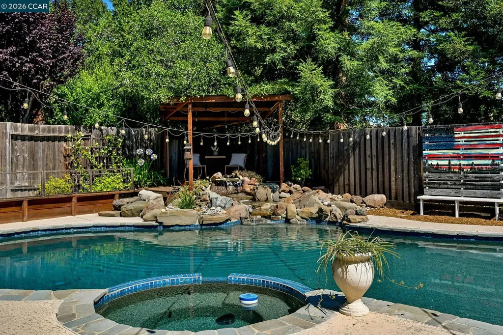 151 Blue Canyon Way Martinez CA 94553