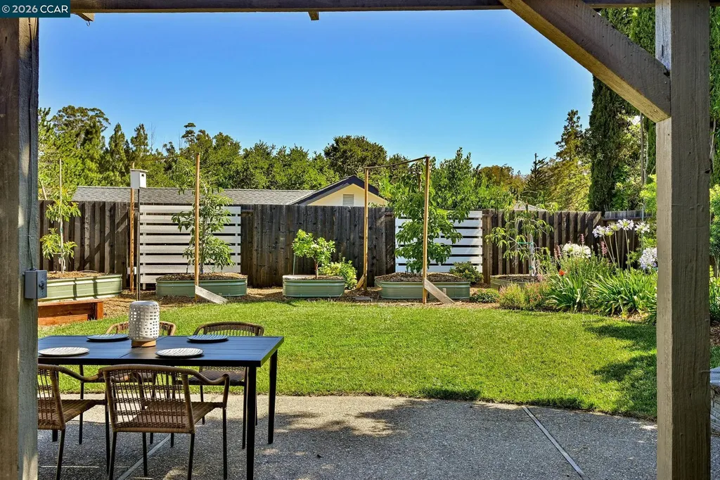 151 Blue Canyon Way Martinez CA 94553