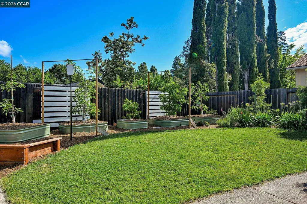 151 Blue Canyon Way Martinez CA 94553