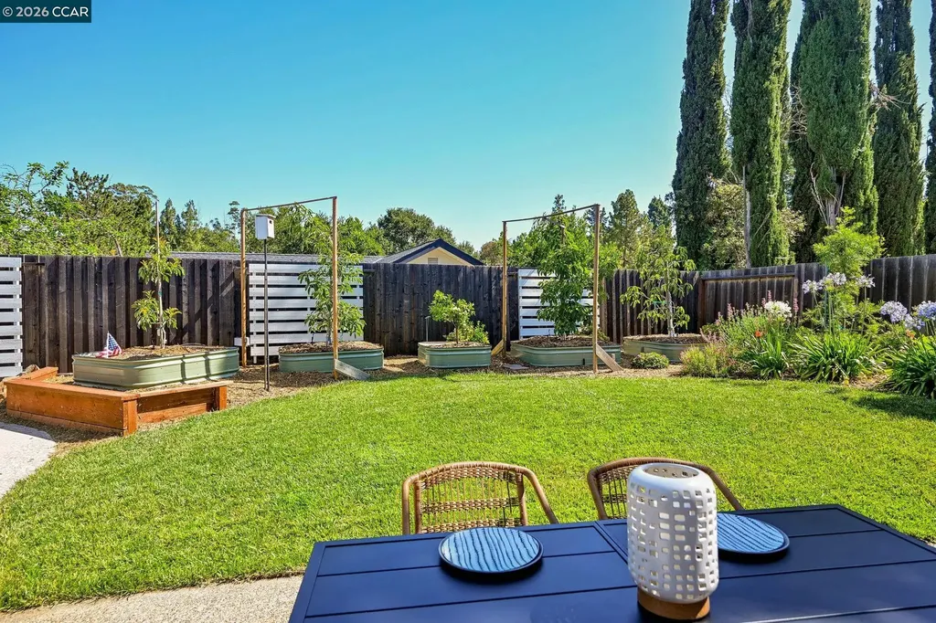 151 Blue Canyon Way Martinez CA 94553