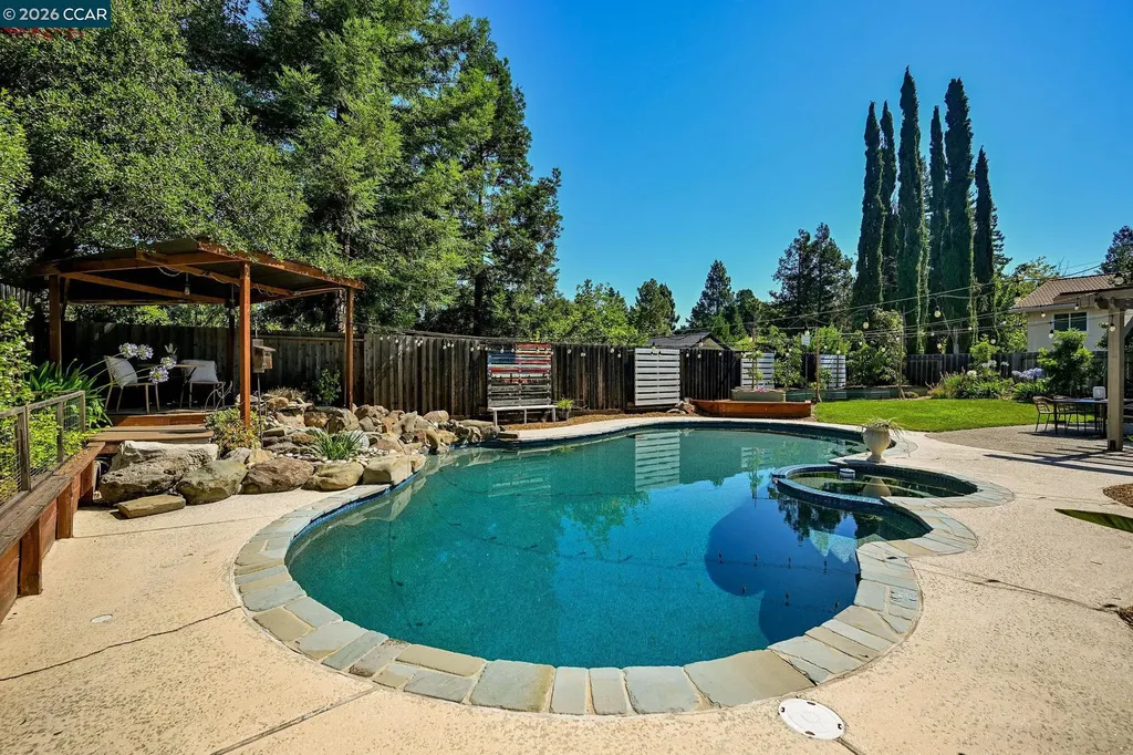 151 Blue Canyon Way Martinez CA 94553