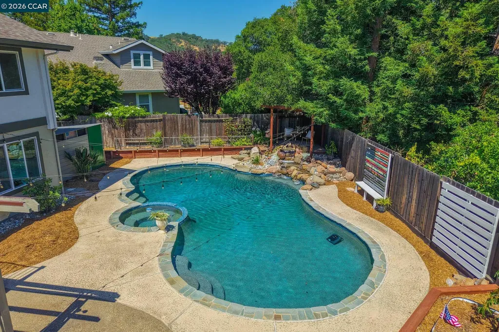 151 Blue Canyon Way Martinez CA 94553