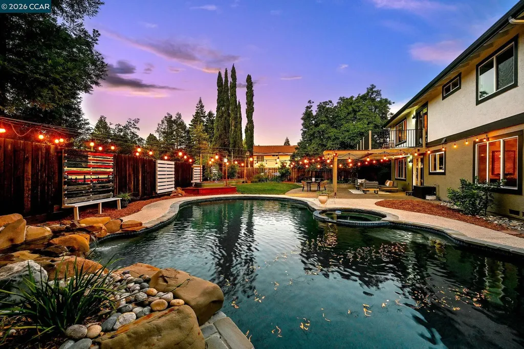 151 Blue Canyon Way Martinez CA 94553
